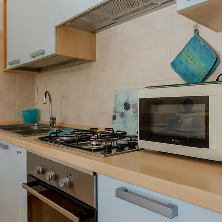 Apartment Guesthost - Lovely With Garden