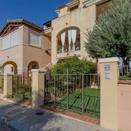 Guesthost - Lovely With Garden Appartement Villasimius