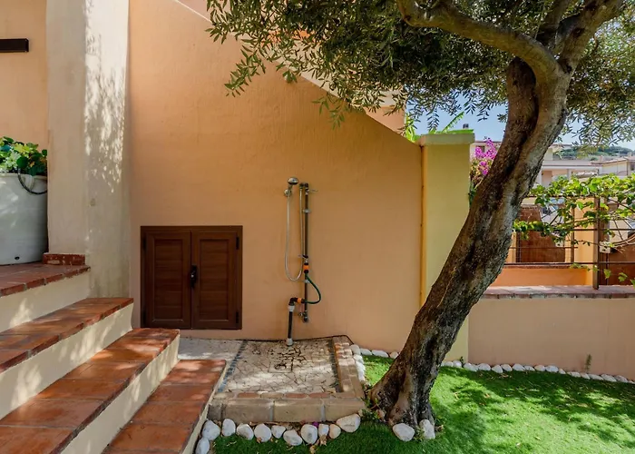 Guesthost - Lovely With Garden Villasimius